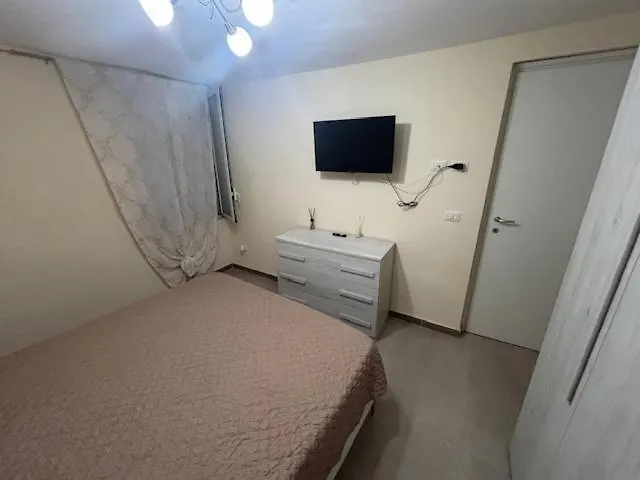 Donna Tina Lägenhet *